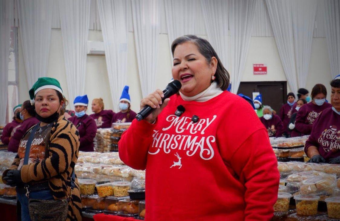 La diputada federal Evangelina Moreno compartió fraterna Navidad con viudas de policías y más de 3 mil 500 familias