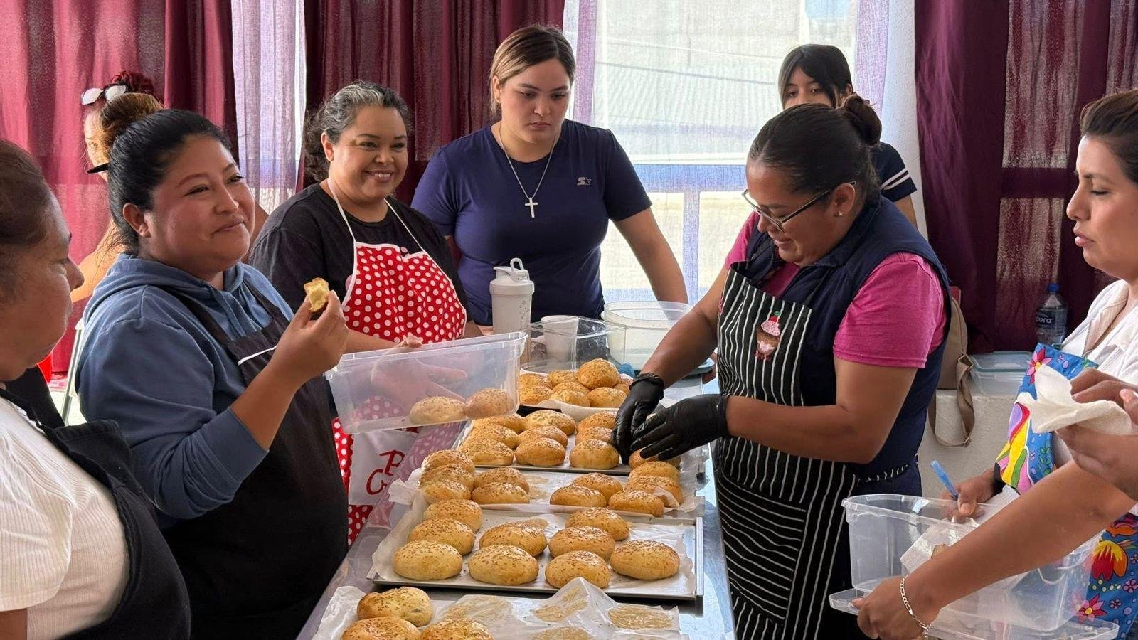 Oferta de talleres que promueve Evangelina Moreno impactó en mil 500 familias durante 2025